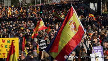 Madrid: Zehntausende protestieren gegen Sánchez