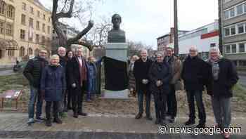 Friedrich-Mohr-Denkmal symbolisch enthüllt - News-Koblenz.de - Magazin-NEXT