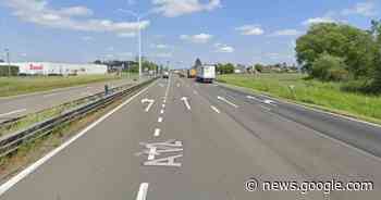 Middenrijstrook versperd op A12 richting Antwerpen ter hoogte van ... - Het Laatste Nieuws