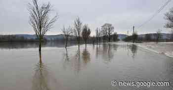 Heavy rains cause flooding on rivers in northern Hungary - Reuters