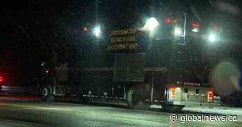 Police say no timeline on removing vehicle from Lake Ontario following Loyalist Township incident