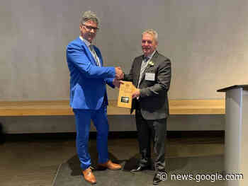 Dauphin's Hedley Given Prestigious Award - 730 CKDM