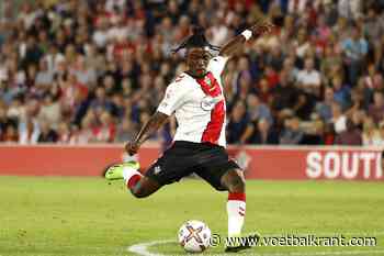 📷 Opmerkelijk object doet wedstrijd met Romeo Lavia en Leander Dendoncker stilleggen stilleggen