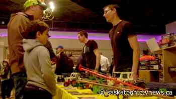 Twin brothers take hobby to new heights at Saskatoon Toy Farm Toy and Collectible Show
