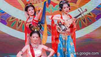 Super Night 2023: Reverse Pipa dance - CGTN