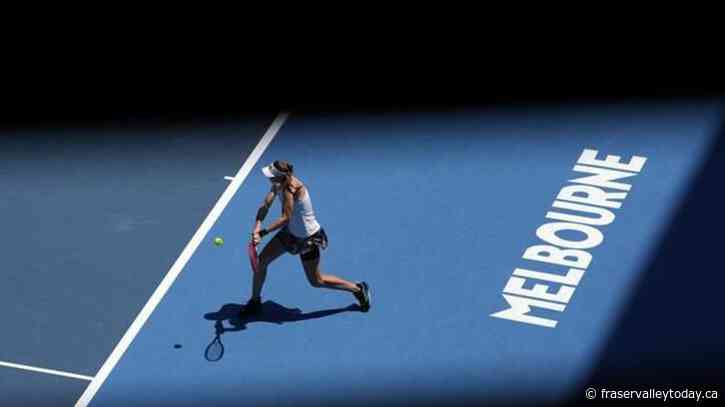 Rybakina beats No. 1 Swiatek to reach Australian Open QF