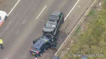 Man in hospital after head on crash in Sydney - Sky News Australia