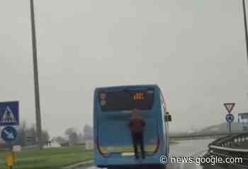 Prendere l'autobus, ma non così - Crema News