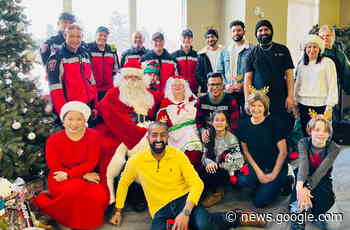 GALLERY: Jingle and Mingle brings Christmas joy to many - CochraneNow.com