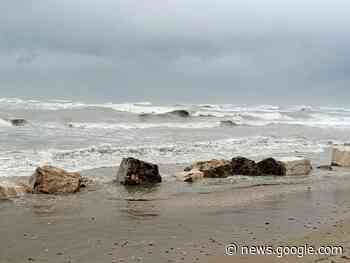 Alba Adriatica, la radente di massi alla prova della prima mareggiata ... - Abruzzo Cityrumors