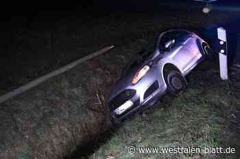 29-Jährige landet mit Auto im Graben