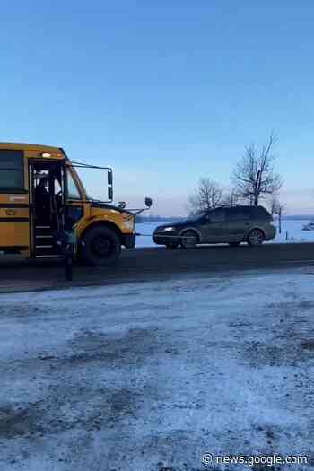 Barrhead parent raises concerns over school bus flybys - Town and Country TODAY