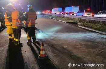 FW Hamminkeln: Auslaufende Betriebsmittel nach Verkehrsunfall mit Folgeunfall - Presseportal.de