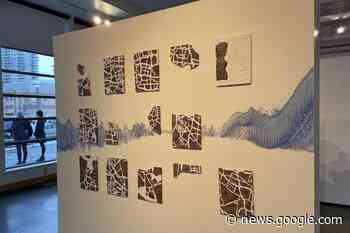 'Human-chain' shows support for Iran Revolution at Kelowna Art ... - Summerland Review