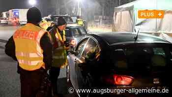 Nach Alkoholunfällen: Polizei führt groß angelegte Kontrollaktion auf B28 durch