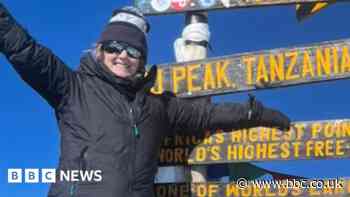 Grace Millane's mum leaves memory stone on Mount Kilimanjaro