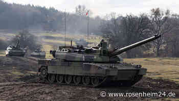 Mögliche Panzer-Lieferung aus Frankreich – Macron schließt Verhandlung über Leclerc nicht aus