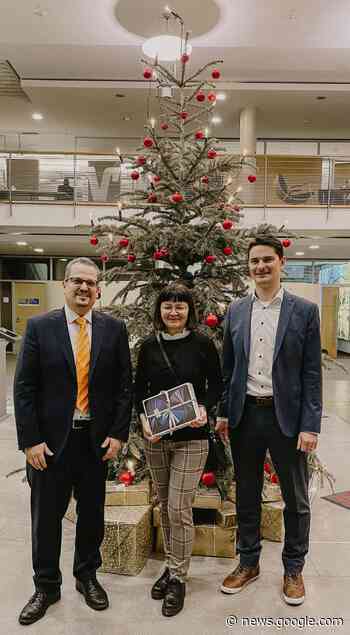 Kundin der VR-Bank Ellwangen gewinnt iPad - Schwäbische