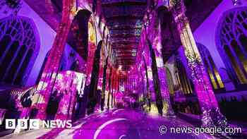 Hull Minster's interior illuminated in colourful light show - bbc.co.uk