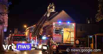 Grote schade aan rijwoning na uitslaande brand in Niel - VRT.be