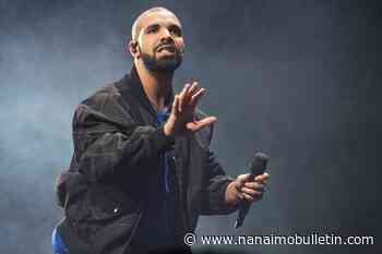 Drake delivers nostalgia, teases new music at Apollo show