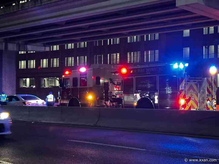 ATCEMS: 2 sent to hospital after multiple cars crash on Interstate 35 in central Austin