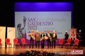 Premiati i “Novaresi dell'Anno”. Il sindaco Canelli: «Sono tre esempi ... - La Voce Novara e Laghi