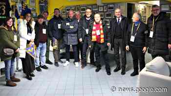 Oltre il calcio, "L'amicizia fa gol": incontro prepartita tra Hellas ... - Calcio Lecce