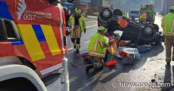 Bestuurder verblind door zon: auto overkop op Terhulpsesteenweg - Het Laatste Nieuws