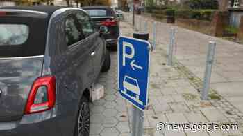 Zu wenig Parkplätze für die etwa 12.000 Fahrzeuge in Schenefeld - shz.de