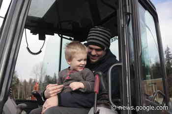 VIDEO: Campbell River construction workers help build the best ... - Saanich News