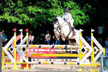 Erstes Springreitturnier findet auf der neuen Anlage in Breisach statt - badische-zeitung.de
