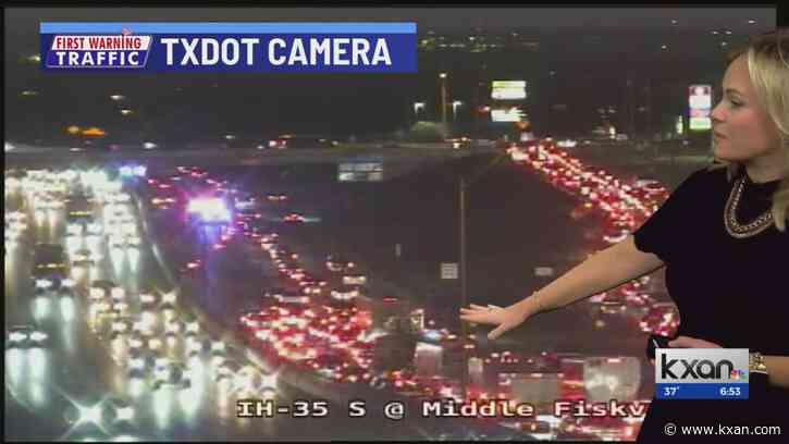 Traffic delays on I-35 southbound due to crash near 51st Street