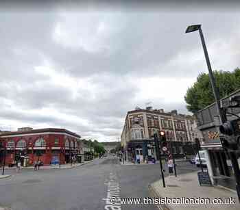 Balaclava-clad gang in Tufnell Park rob two boys in broad daylight