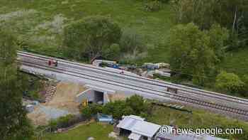 Beton-Fertigteile beschleunigen Bau einer Bahnüberführung - B_I baumagazin