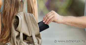 Bamberg: Handy-Diebstahl in Sandstraßen-Gaststätte - Zwei Männer mit fiesem Trick erfolgreich