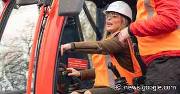 Heleen van Royen begint met sloop dierenasiel in Den Ham voor ... - De Stentor