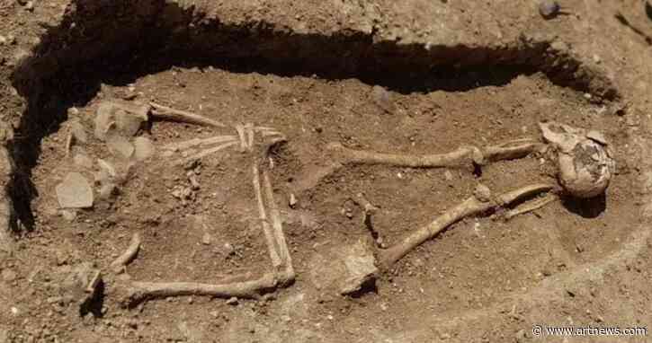 A Mass Burial of Decapitated Roman Remains Discovered in England