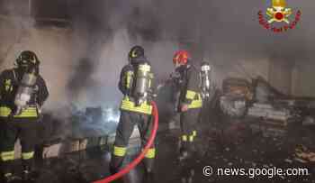 FORLI': Incendio in un'azienda, vigili del fuoco sul posto con 4 ... - Teleromagna24