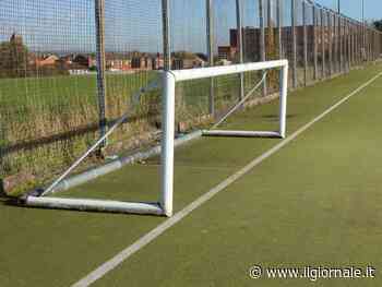 "Picchiato con le sue stesse stampelle", orrore nella partita di calcetto
