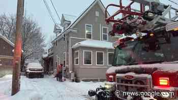 Woman, 3 children pulled unconcious from fire in downtown Moncton - CBC.ca