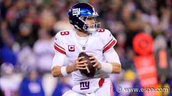 Giants GM: Plan to move forward with QB Jones