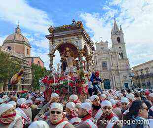 Acireale: processione San Sebastiano interrotta per maltempo - riprendera' lunedì prossimo - Virgilio