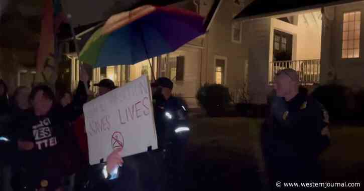 Protesters Swarm Brett Kavanaugh's House After Dark, Chant 'Cut His Time Short'