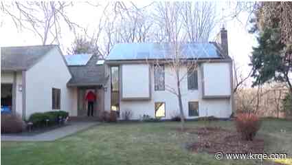 Bill would require new homes to include solar panels, charging stations