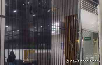 Vandalizan fachada de pastelería en Apizaco - Quadratín Tlaxcala