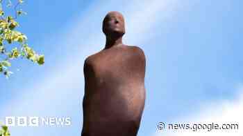 Yorkshire Sculpture Park: Antony Gormley's One and Other returns - bbc.co.uk
