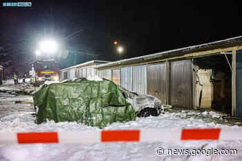 Feuerwehr findet Leiche in brennendem PKW in Radeberg - Blaulicht-Magazin