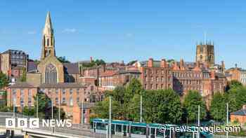 Transport bosses to set out improvement plans for Nottingham - BBC
