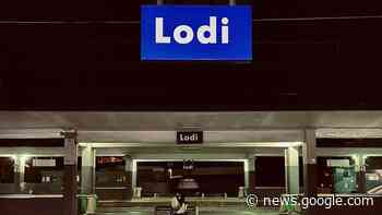 LODI Treno colpito da un sasso fuori dalla stazione - Il Cittadino